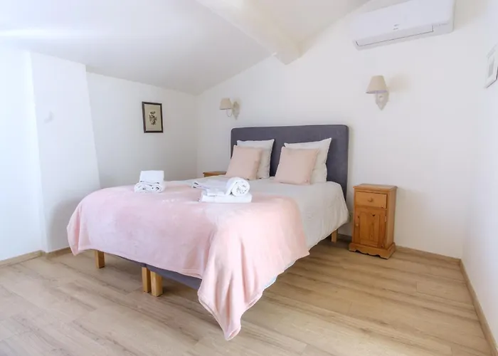 Σπίτι διακοπών Maison Charmante Au Coeur De La Circulade-patio-ab